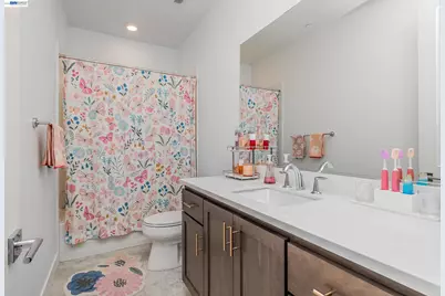1207 Lorenzini Loop, San Ramon, CA 94583 - Photo 32