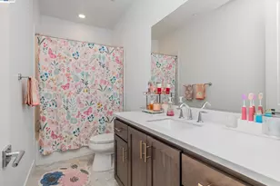 1207 Lorenzini Loop, San Ramon, CA 94583 - Photo 32