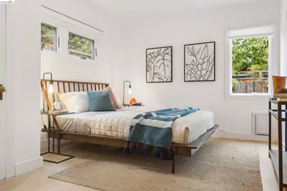 438 65th St, Oakland, CA 94609 - Photo 16