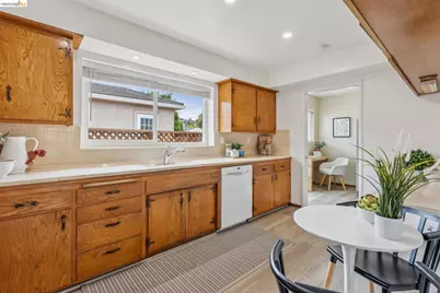 871 Joaquin Ave, San Leandro, CA 94577 - Photo 18