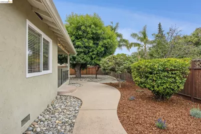 871 Joaquin Ave, San Leandro, CA 94577 - Photo 48