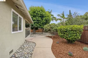 871 Joaquin Ave, San Leandro, CA 94577 - Photo 48