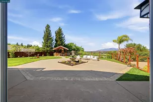5 Welford Ranch Ct, San Ramon, CA 94583 - Photo 16