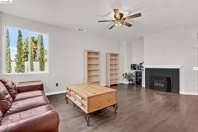2158 Newport Ct, Discovery Bay, CA 94505 - Photo 18