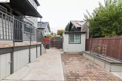 357 Alcatraz Ave, Oakland, CA 94618 - Photo 46