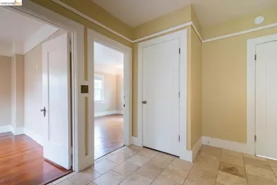 357 Alcatraz Ave, Oakland, CA 94618 - Photo 24