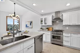 84 Siena Dr, Oakland, CA 94605 - Photo 20