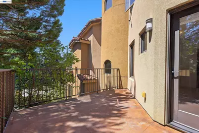 84 Siena Dr, Oakland, CA 94605 - Photo 38