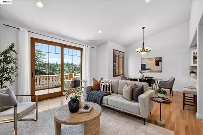 84 Siena Dr, Oakland, CA 94605 - Photo 10