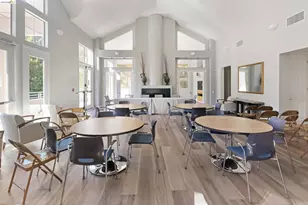 200 Caldecott Ln, Oakland, CA 94618 - Photo 20
