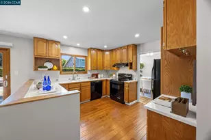 1320 Hookston Rd, Concord, CA 94518 - Photo 8