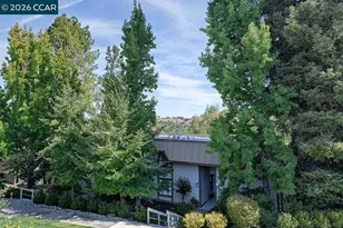 1425 Canyonwood, Walnut Creek, CA 94595 - Photo 16