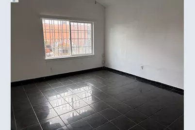 9024 Olive St, Oakland, CA 94603 - Photo 10