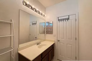 9736 Dynasty Way, Elk Grove, CA 95624 - Photo 12