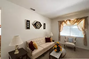 9736 Dynasty Way, Elk Grove, CA 95624 - Photo 4