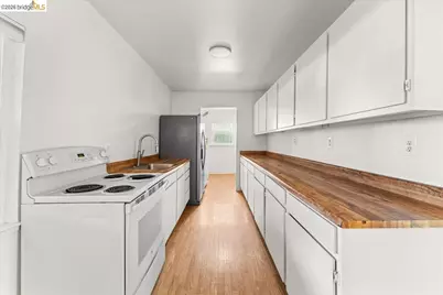 2136 Linden St, Oakland, CA 94607 - Photo 6