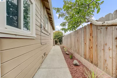 5437 Colusa Ave, Richmond, CA 94804 - Photo 36