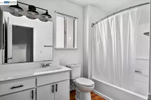 8265 Calla Way, Sacramento, CA 95828 - Photo 18