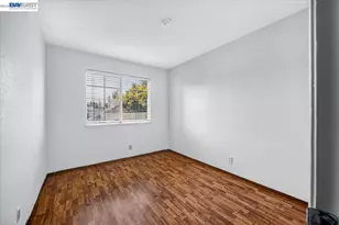 8265 Calla Way, Sacramento, CA 95828 - Photo 12
