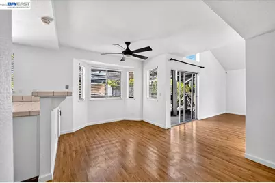 8265 Calla Way, Sacramento, CA 95828 - Photo 38