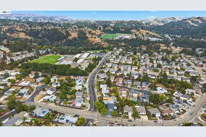 19026 Center St, Castro Valley, CA 94546 - Photo 52