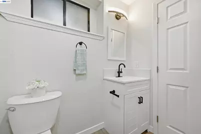 19026 Center St, Castro Valley, CA 94546 - Photo 24