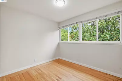 19026 Center St, Castro Valley, CA 94546 - Photo 32