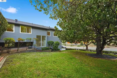 19026 Center St, Castro Valley, CA 94546 - Photo 40