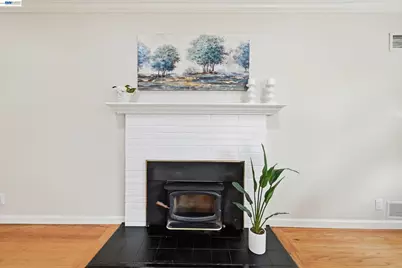 19026 Center St, Castro Valley, CA 94546 - Photo 14