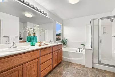 1015 Canyon Oaks Dr, El Sobrante, CA 94803 - Photo 30