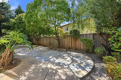 1015 Canyon Oaks Dr, El Sobrante, CA 94803 - Photo 36