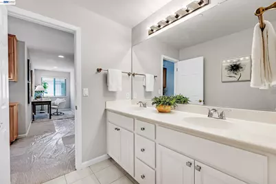 34500 Torrey Pine Ln, Union City, CA 94587 - Photo 24