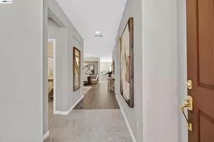 34500 Torrey Pine Ln, Union City, CA 94587 - Photo 2