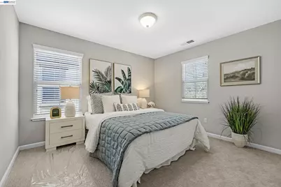 34500 Torrey Pine Ln, Union City, CA 94587 - Photo 20