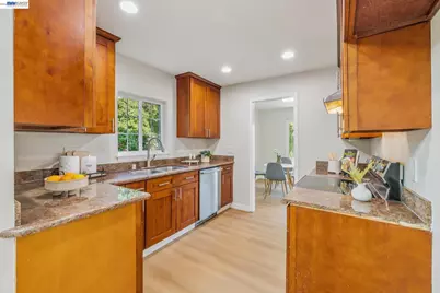 24818 Saint Luke Ct, Hayward, CA 94541 - Photo 20