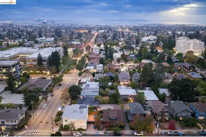 2922 Hillegass Ave #B, Berkeley, CA 94705 - Photo 24