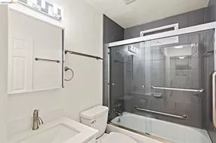 2922 Hillegass Ave, Berkeley, CA 94705 - Photo 20