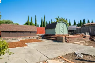 167 El Bonito, Benicia, CA 94510 - Photo 4