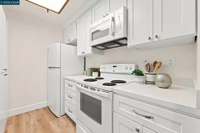 3173 Wayside Plz #212, Walnut Creek, CA 94597 - Photo 4