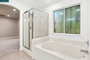 5683 Vintage Cir, Stockton, CA 95219 - Photo 32