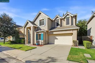 5683 Vintage Cir, Stockton, CA 95219 - Photo 2