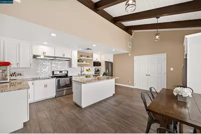 2115 Dalis, Concord, CA 94520 - Photo 32