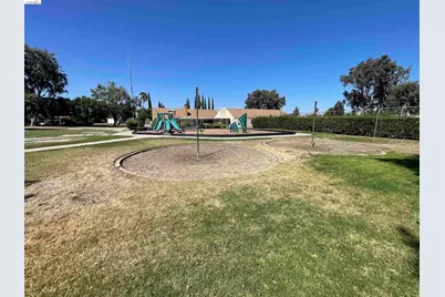 340 Bernauer, Pittsburg, CA 94565 - Photo 42