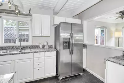 738 Lilly Ave, Hayward, CA 94544 - Photo 18