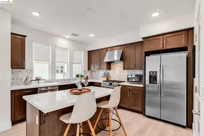820 Duane Ave #5, Sunnyvale, CA 94085 - Photo 8