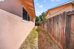 421 E Serrano Way, Stockton, CA 95207 - Photo 26