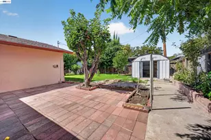 421 E Serrano Way, Stockton, CA 95207 - Photo 24