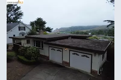 511 6th St, Montara, CA 94037 - Photo 2