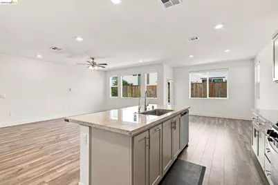 5330 Clauzetto Way, Antioch, CA 94531 - Photo 8