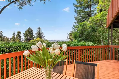 4866 Trinidad, Oakland, CA 94602 - Photo 40